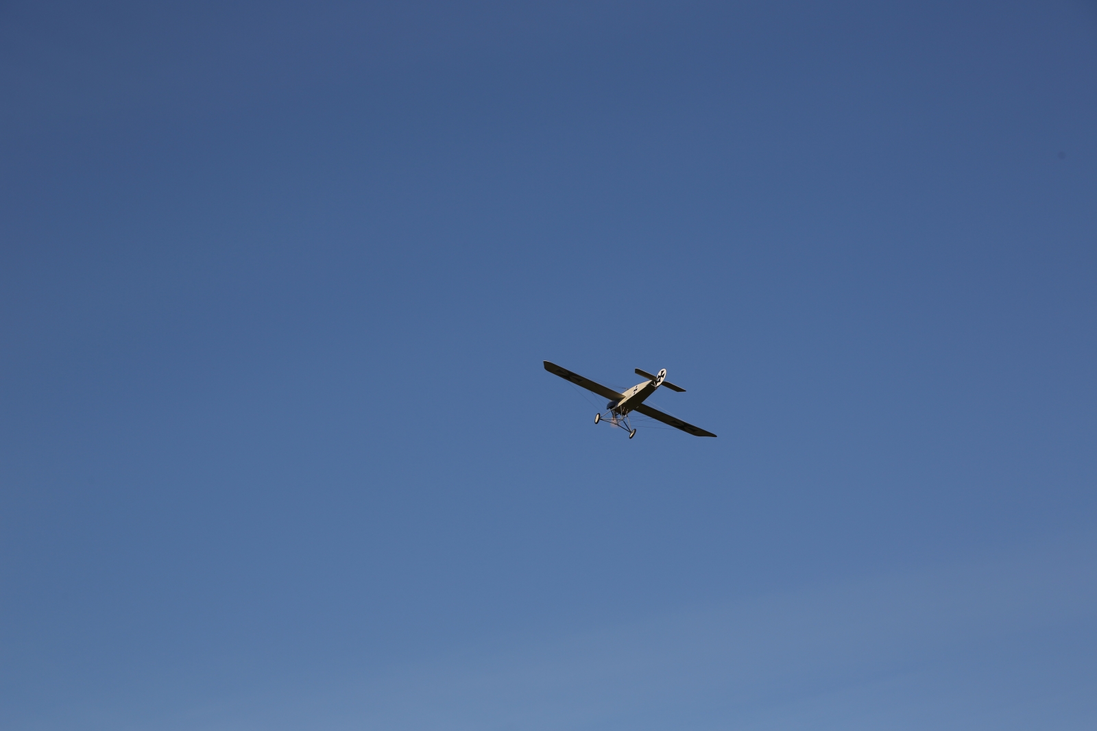 BV0B2385